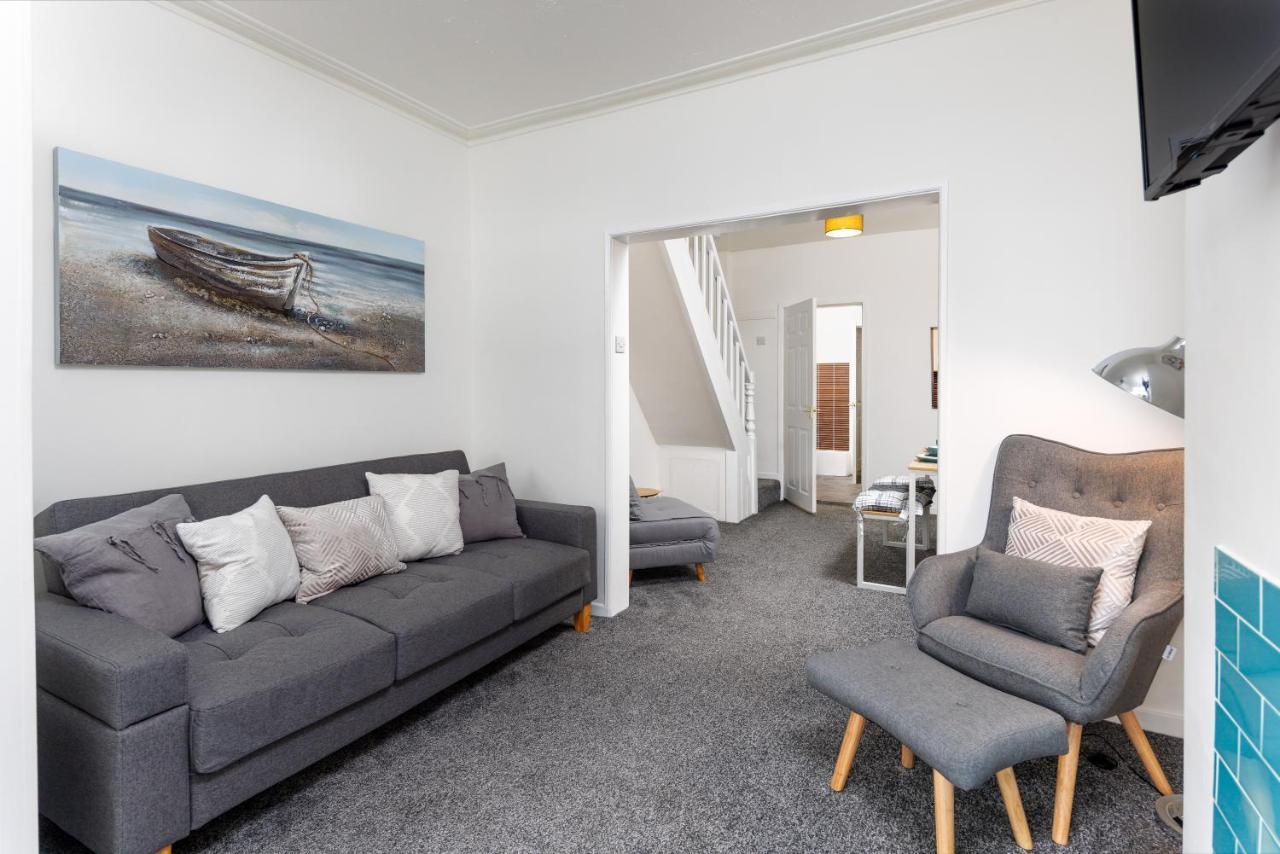 Air Host And - Grafton House Amazing View Sleeps 6 Free Parking Holiday home *