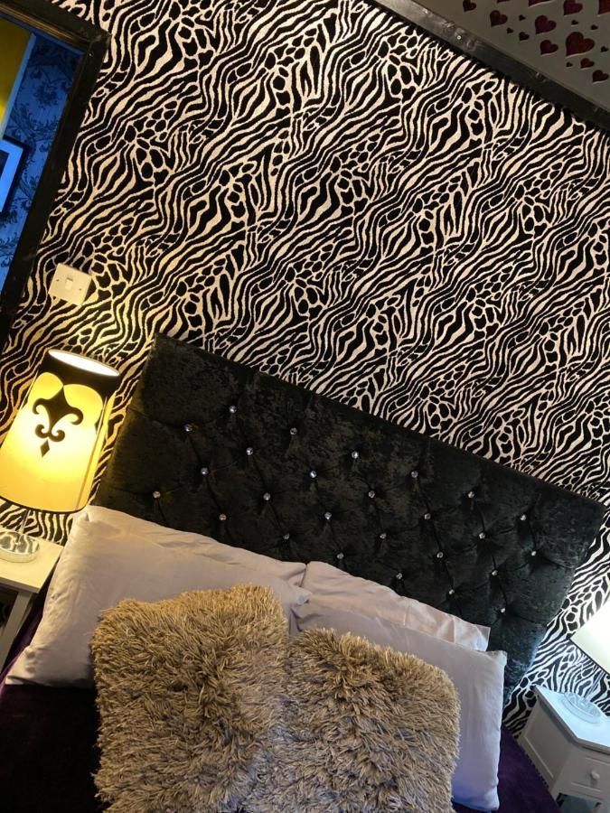 Guest house Party Pad Liverpool