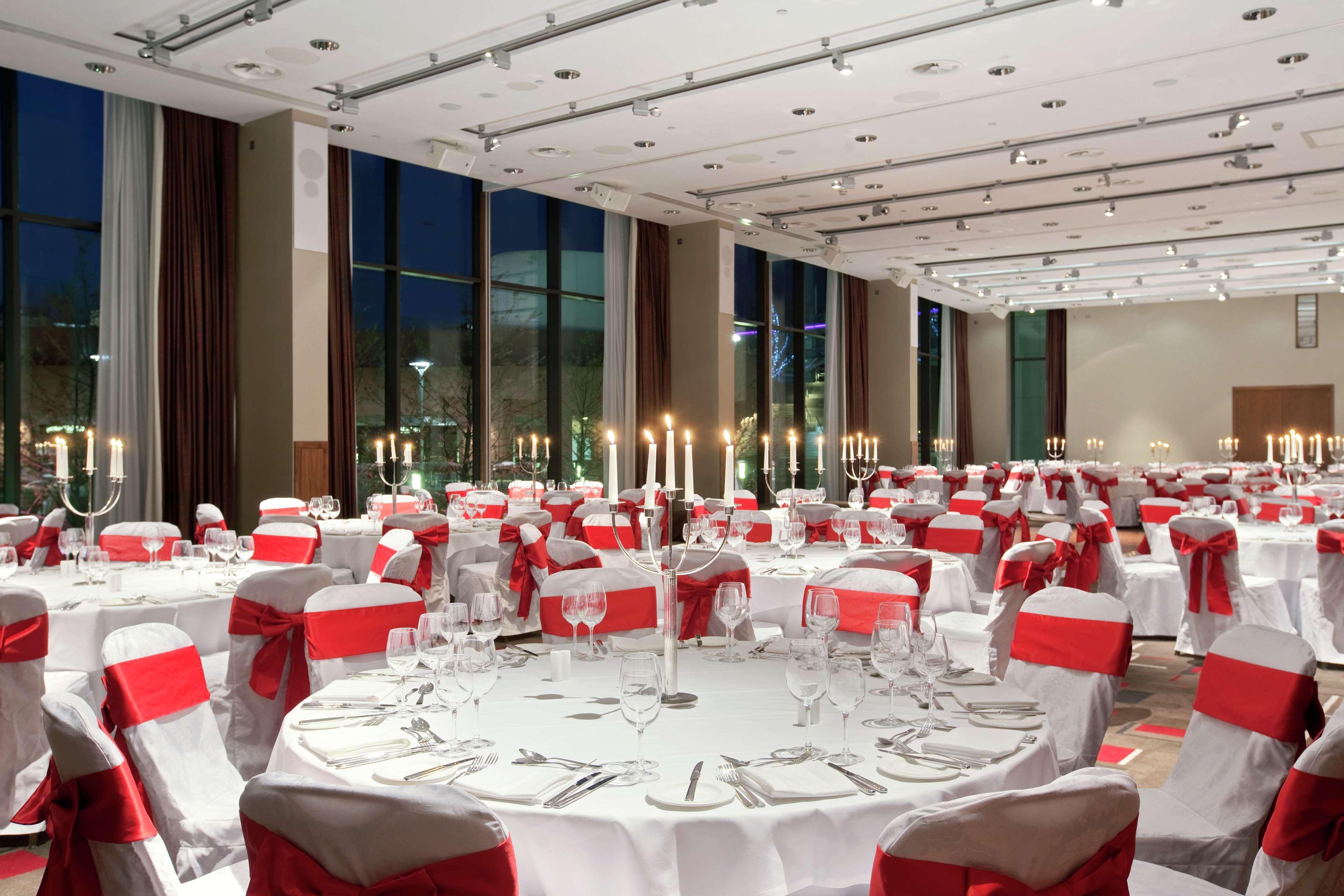 Hilton Centre Hotel 4*