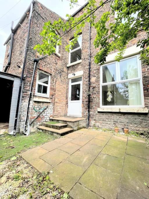 *new* Grant 7 Bed House Steps Away From Stadium Holiday home *