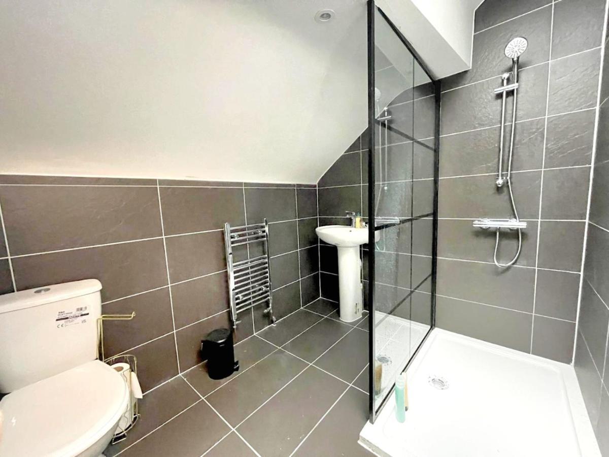 *new* Grant 7 Bed House Steps Away From Stadium * Liverpool