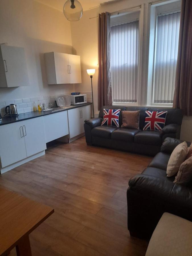 City 5 Bed House Sleeps 12 Guest house Liverpool