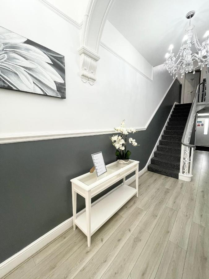 Elysium Apartment *