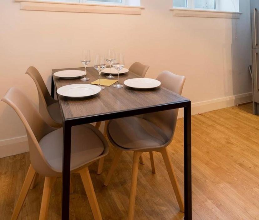 Lovely Two Floor Flat In The Center Liverpool