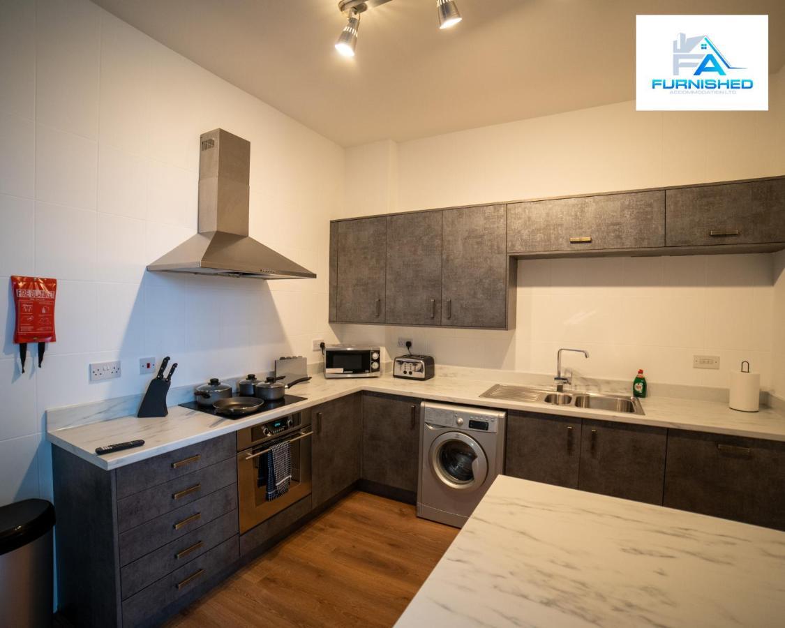 Contractor By Furnished - Free Parking Apartment *