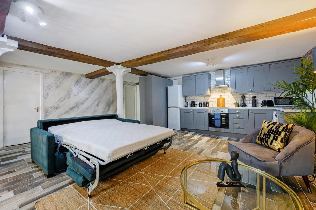 Host & - Mathew Street Apartment *