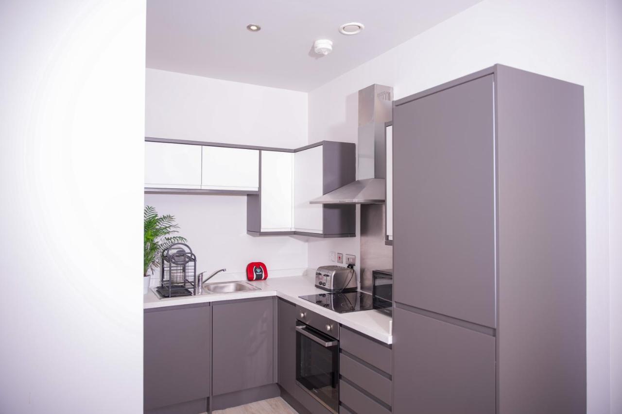 8 Water St Apartment *