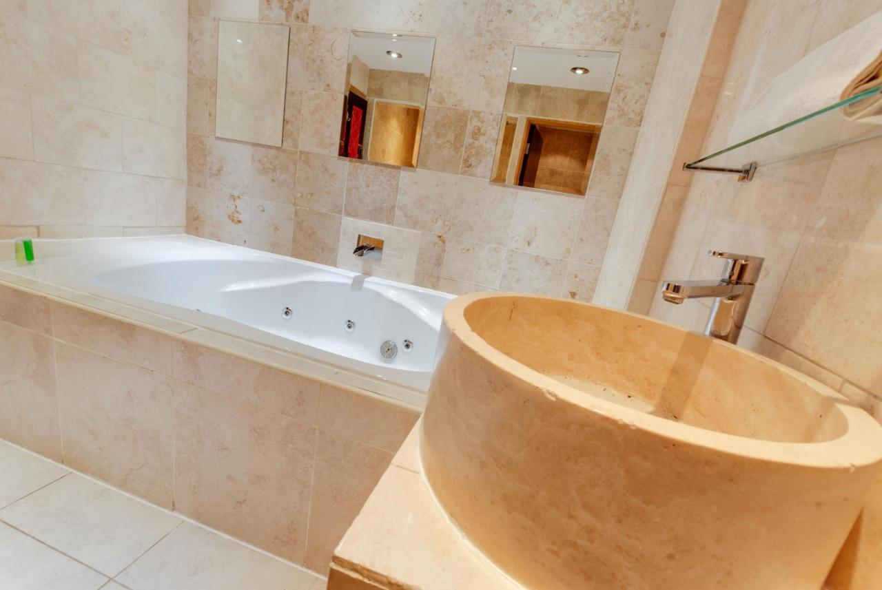 Boutique 56 Hotel