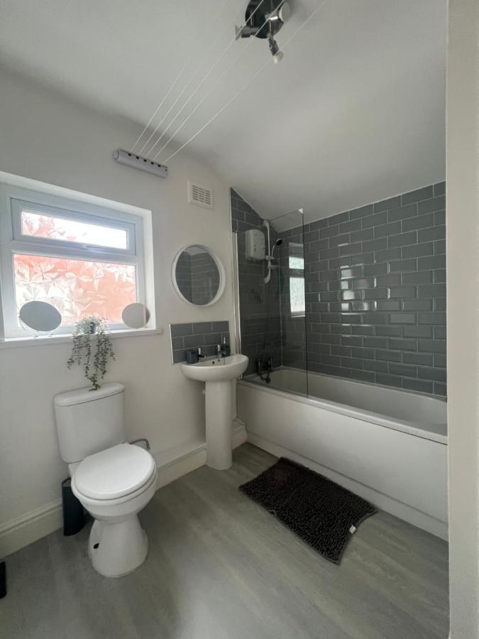 Holiday home Spacious 3 Bed - Efc Liverpool