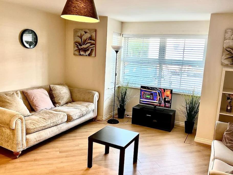 Chancellor Nr Uni/hosp/cityctr & Amenities Apartment *