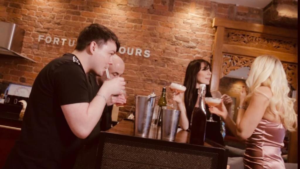 The Famous Floor Sleeps 26 And Group Acc Sleeps30 * Liverpool
