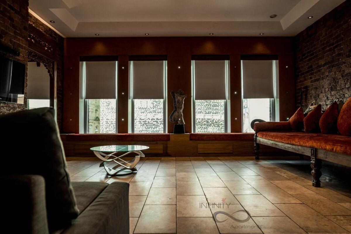 The Famous Floor Sleeps 26 And Group Acc Sleeps30 *