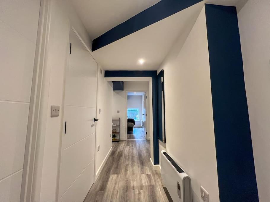 Orange Rentals-high Spec, Midnight Suite, Sleeps 4-pets Welcome! Apartment