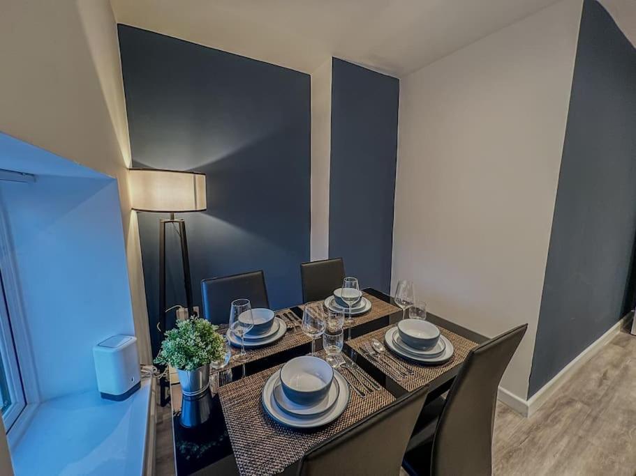 Orange Rentals-high Spec, Midnight Suite, Sleeps 4-pets Welcome! * Liverpool