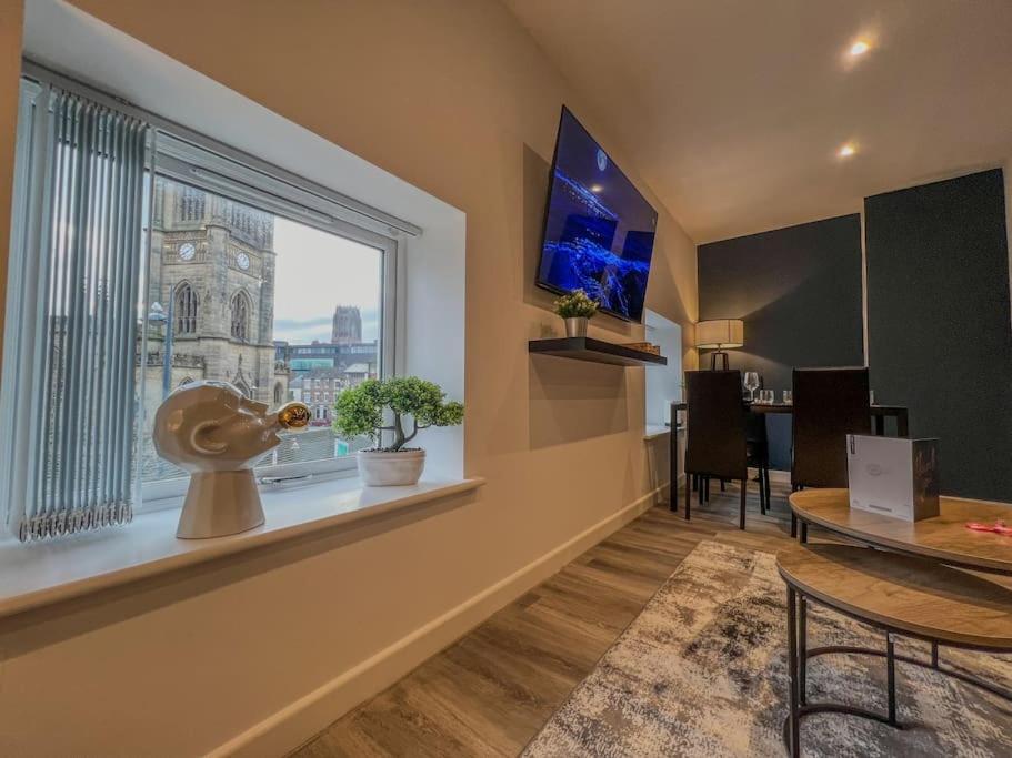 Orange Rentals-high Spec, Midnight Suite, Sleeps 4-pets Welcome! Liverpool