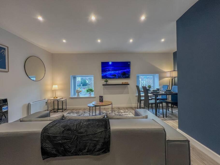 Orange Rentals-high Spec, Midnight Suite, Sleeps 4-pets Welcome! * Liverpool