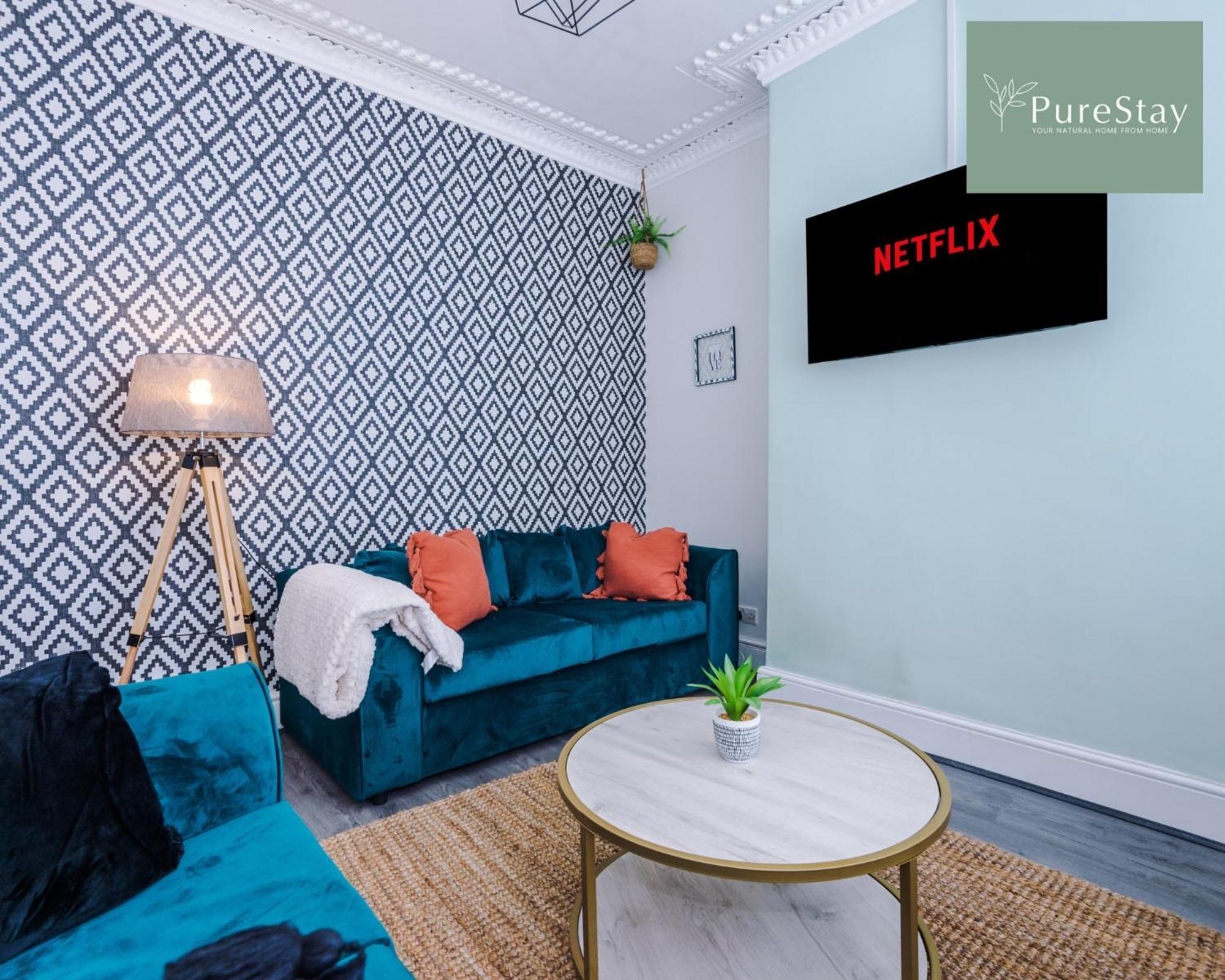Holiday home Perfect Contractor House In Liverpool With 7 Beds By Purestay - 7 Night Min Liverpool