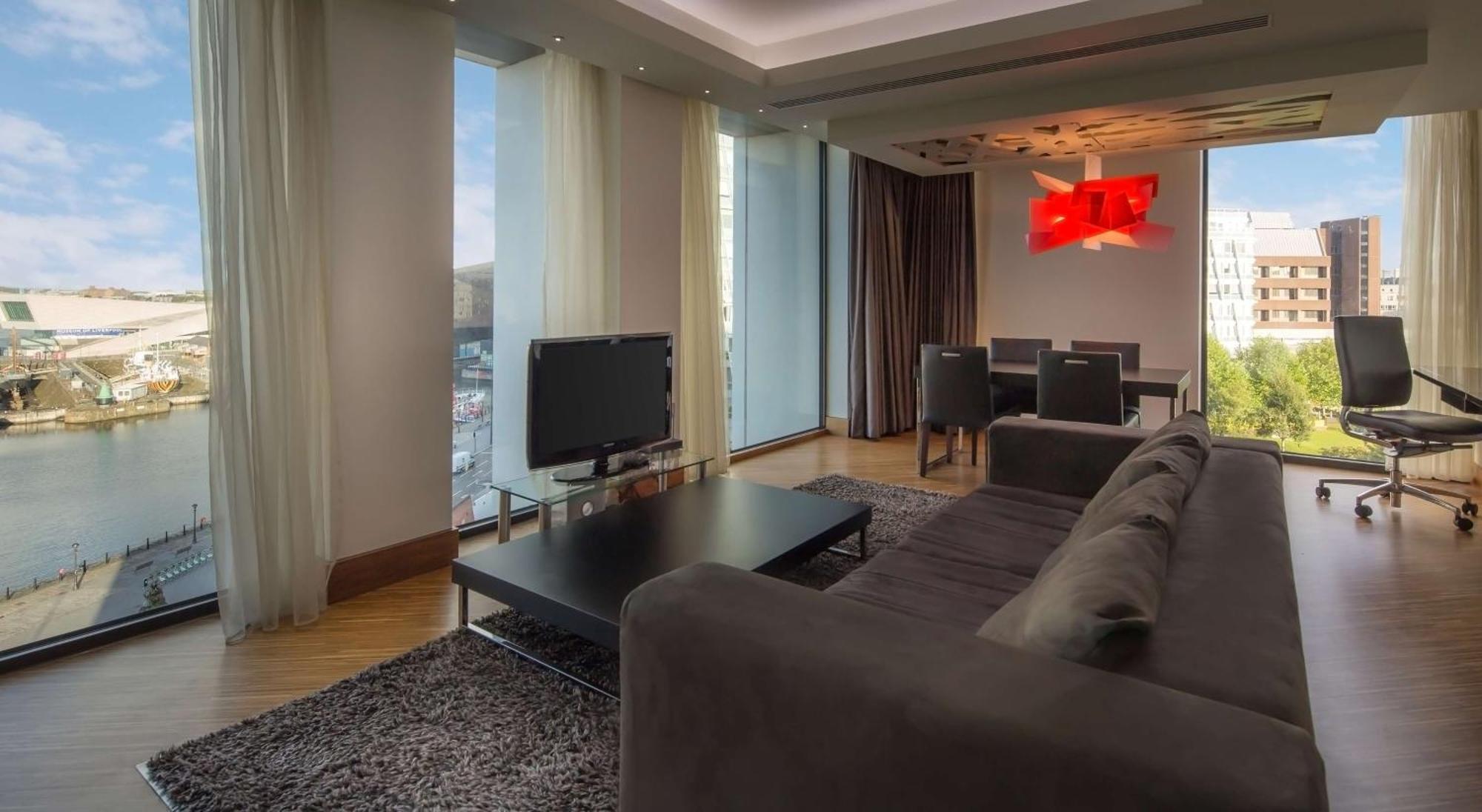 Hilton Centre Hotel