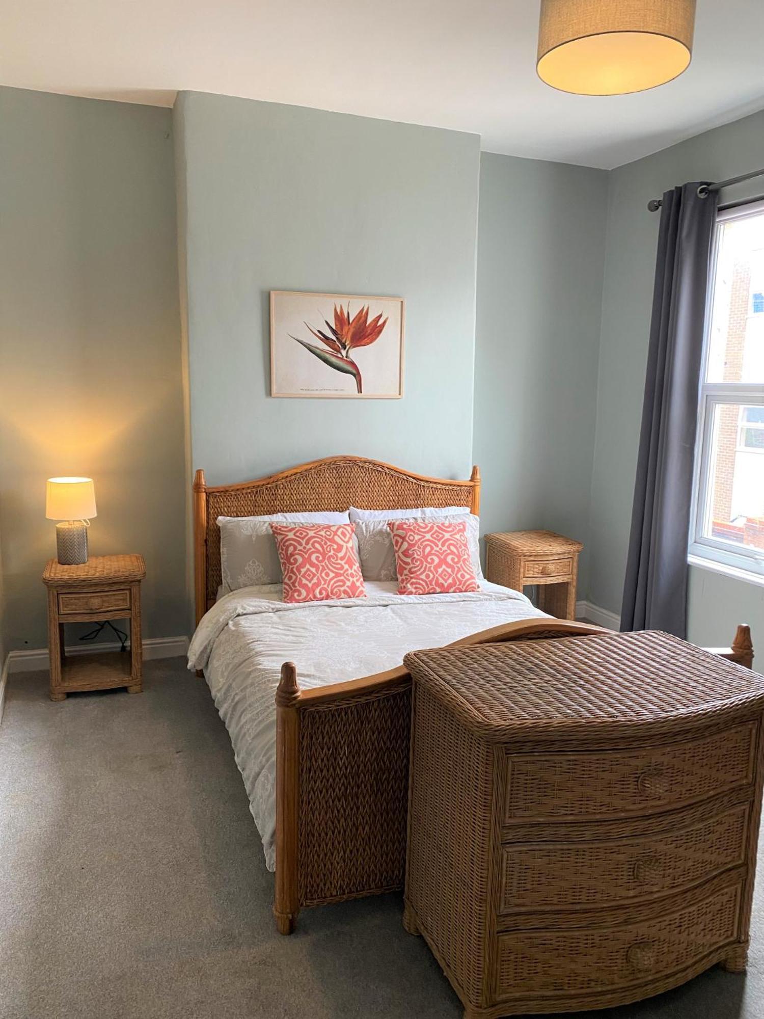 Lovely Victorian House Near Centre Holiday home *