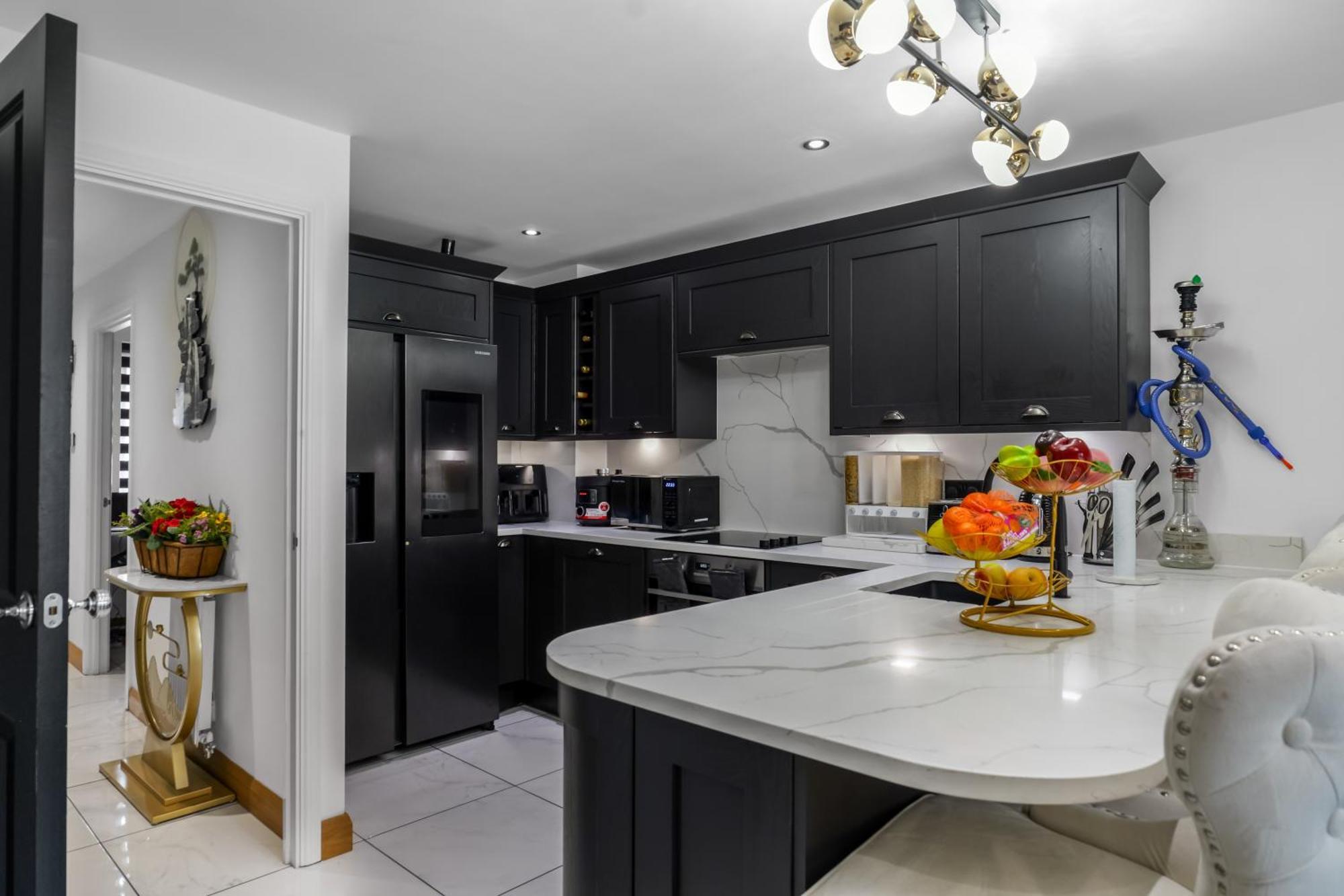 Luxurious 4 Bedroom House Liverpool
