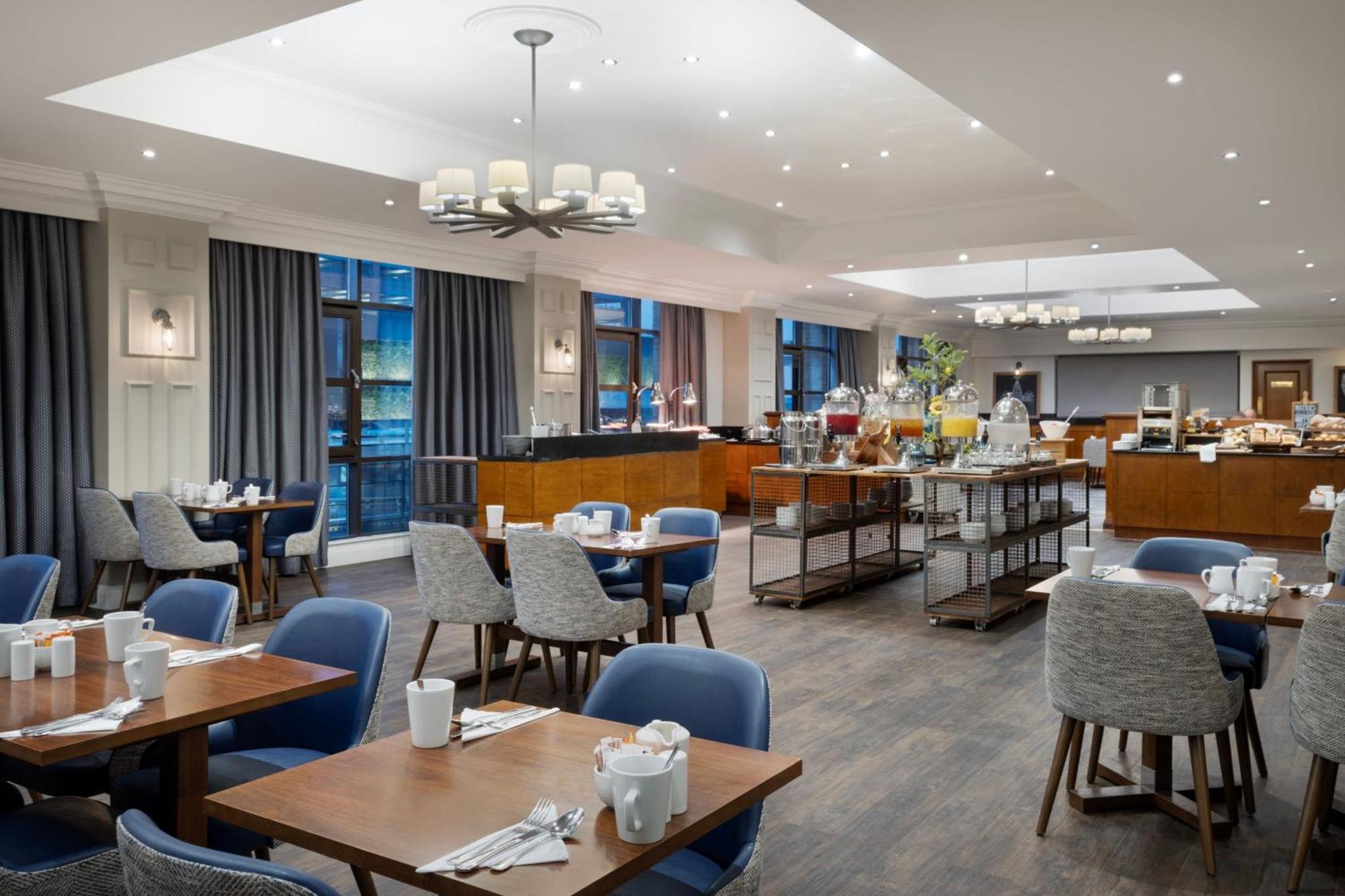 Hotel Delta By Marriott Centre