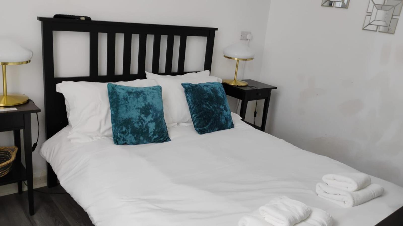 Citystays With Free Parking Homestay Liverpool
