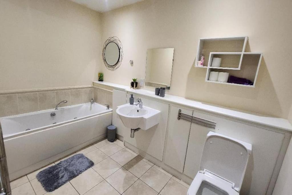 2 Bedroom Apartment