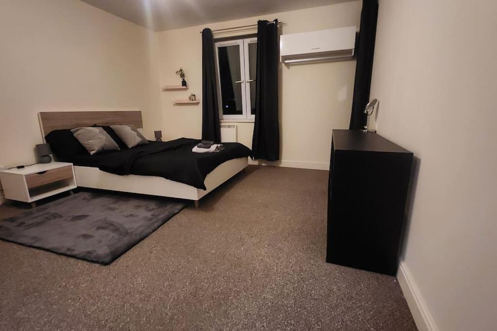 2 Bedroom Liverpool