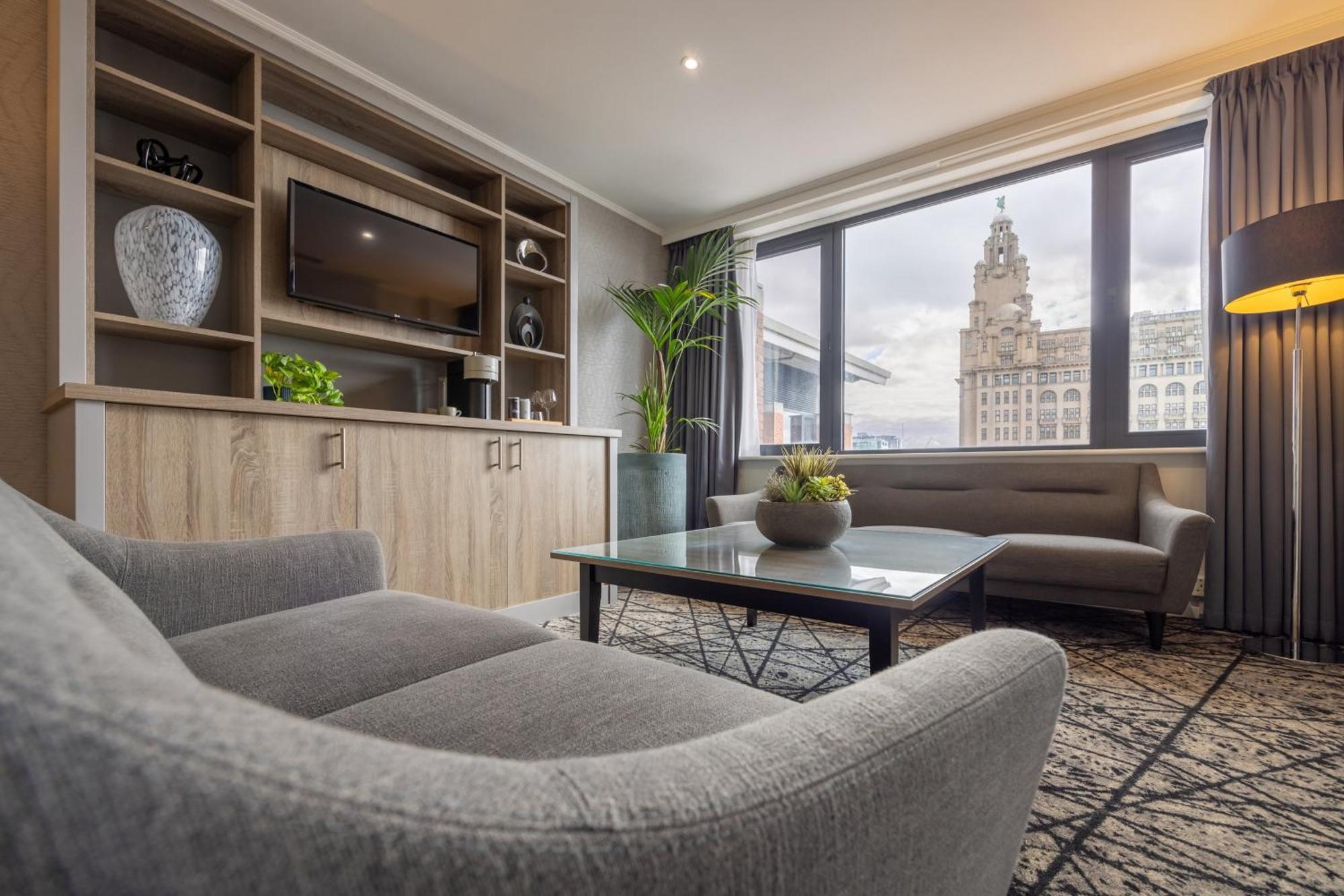 Crowne Plaza Centre By Ihg Hotel