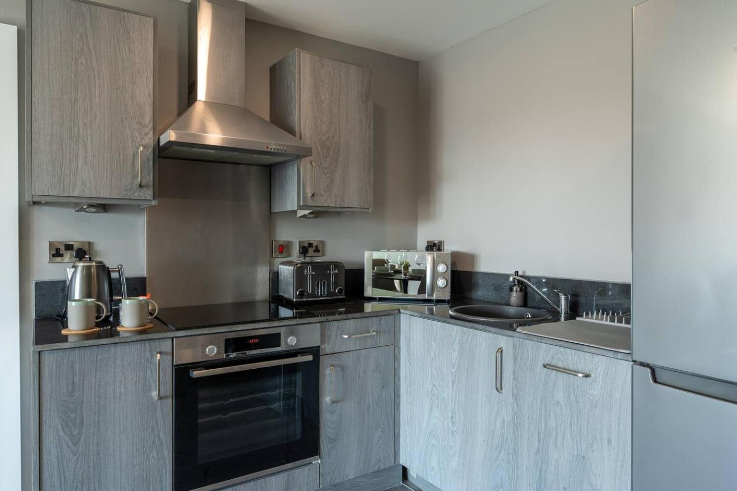 Monarchs Quay 2-bed Flat By Waterfront