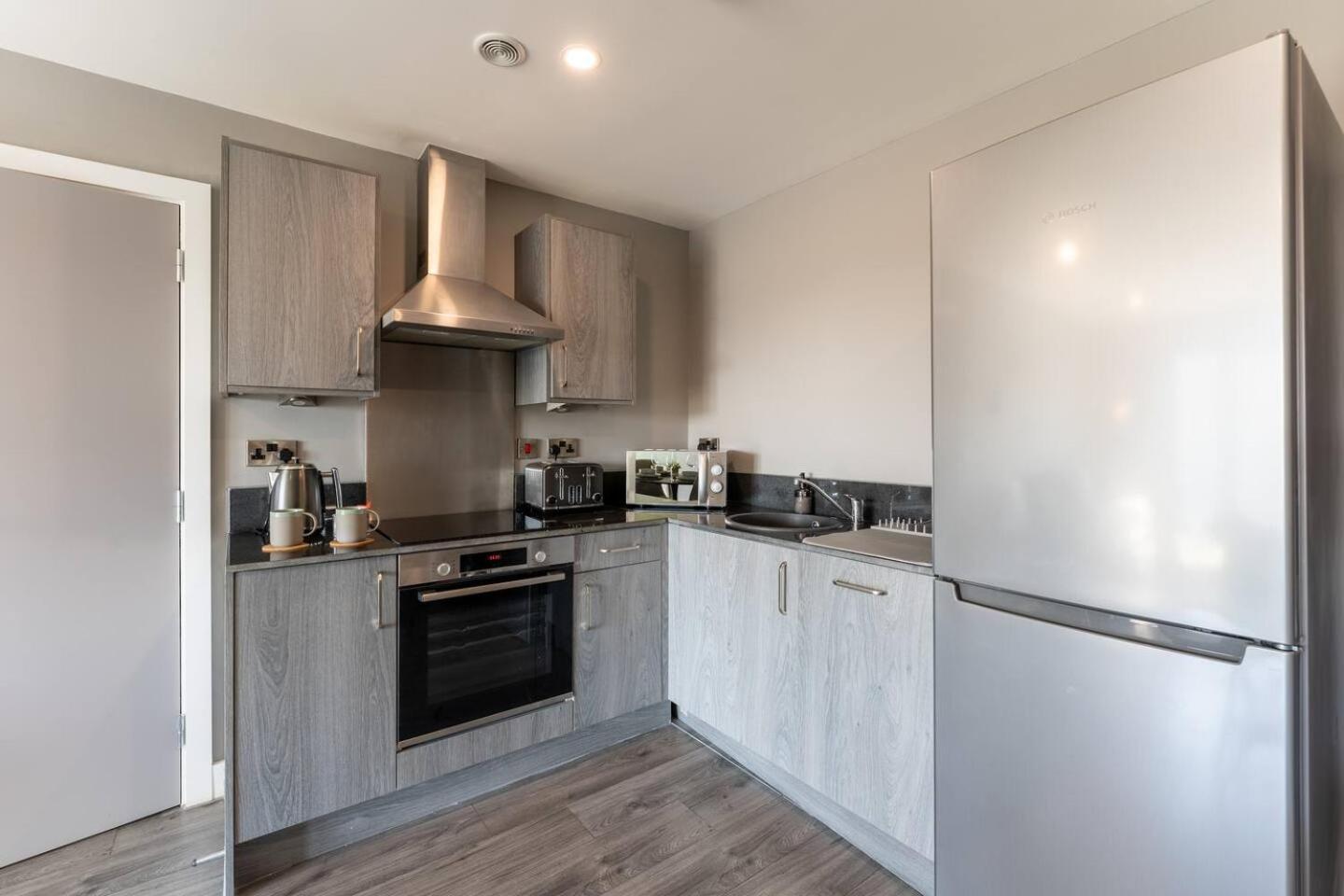 Apartment Monarchs Quay 2-bed Flat By Waterfront