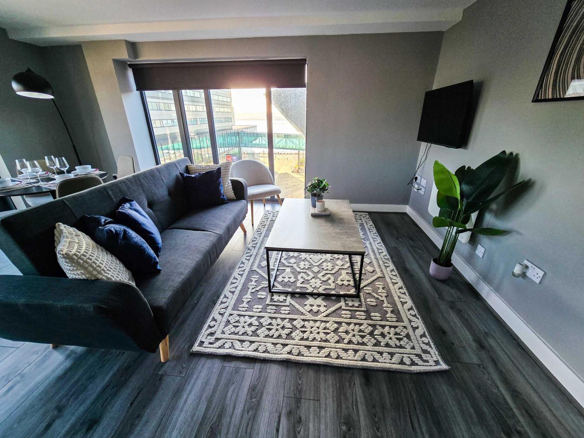 Brand New Luxury By Superhost Apartment *