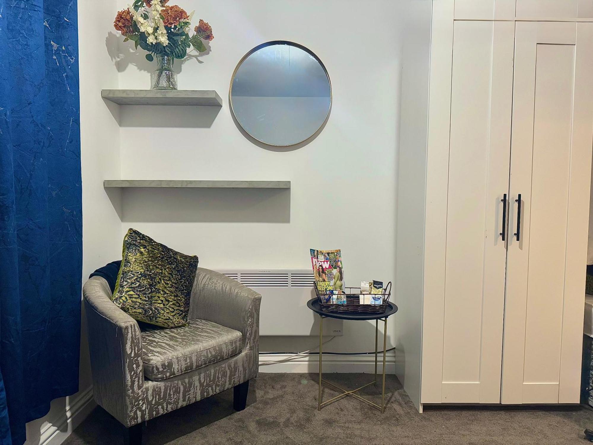 Apartment Link Perfect For Concert Goers, Football Fans And Contractors, Closer To Centre, Everton, Grounds Liverpool