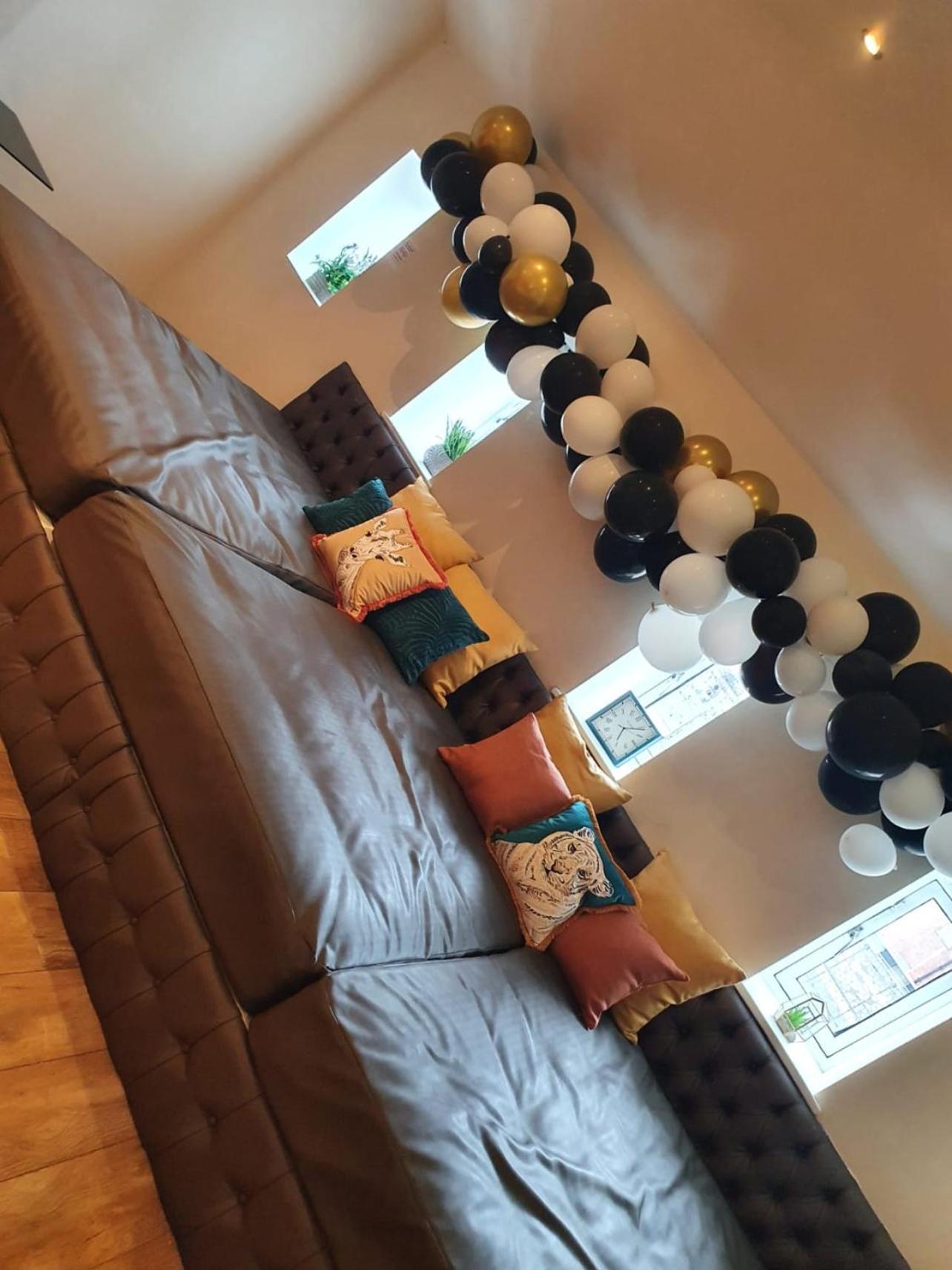 The Famous Floor Sleeps 26 And Group Acc Sleeps30 Apartment
