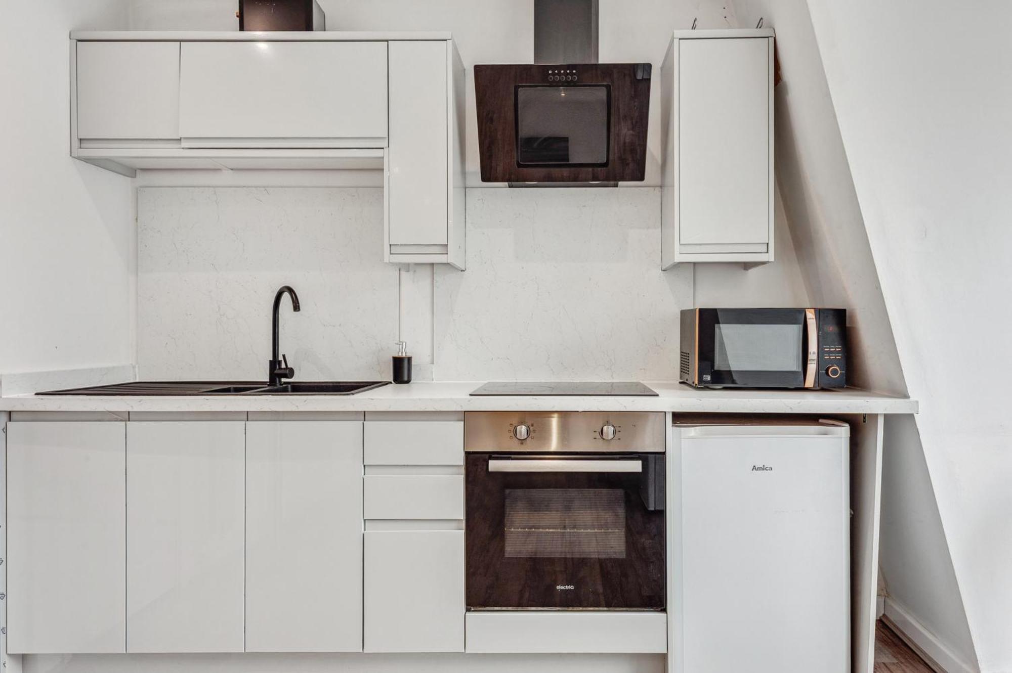 Retreat Apartment *