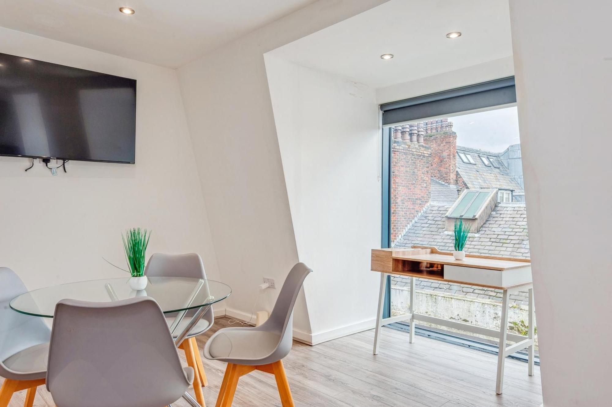 Apartment Retreat