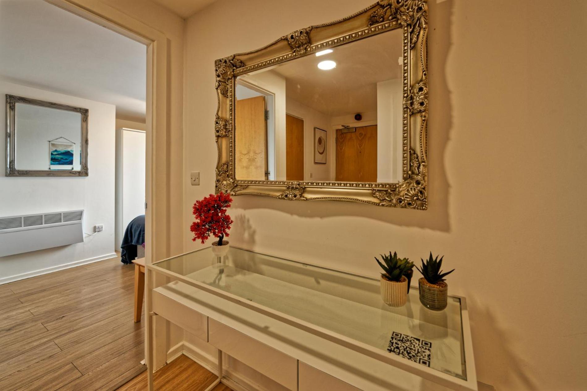 Apartment Sidemersey Livings - Magical Garden In Benson Street *