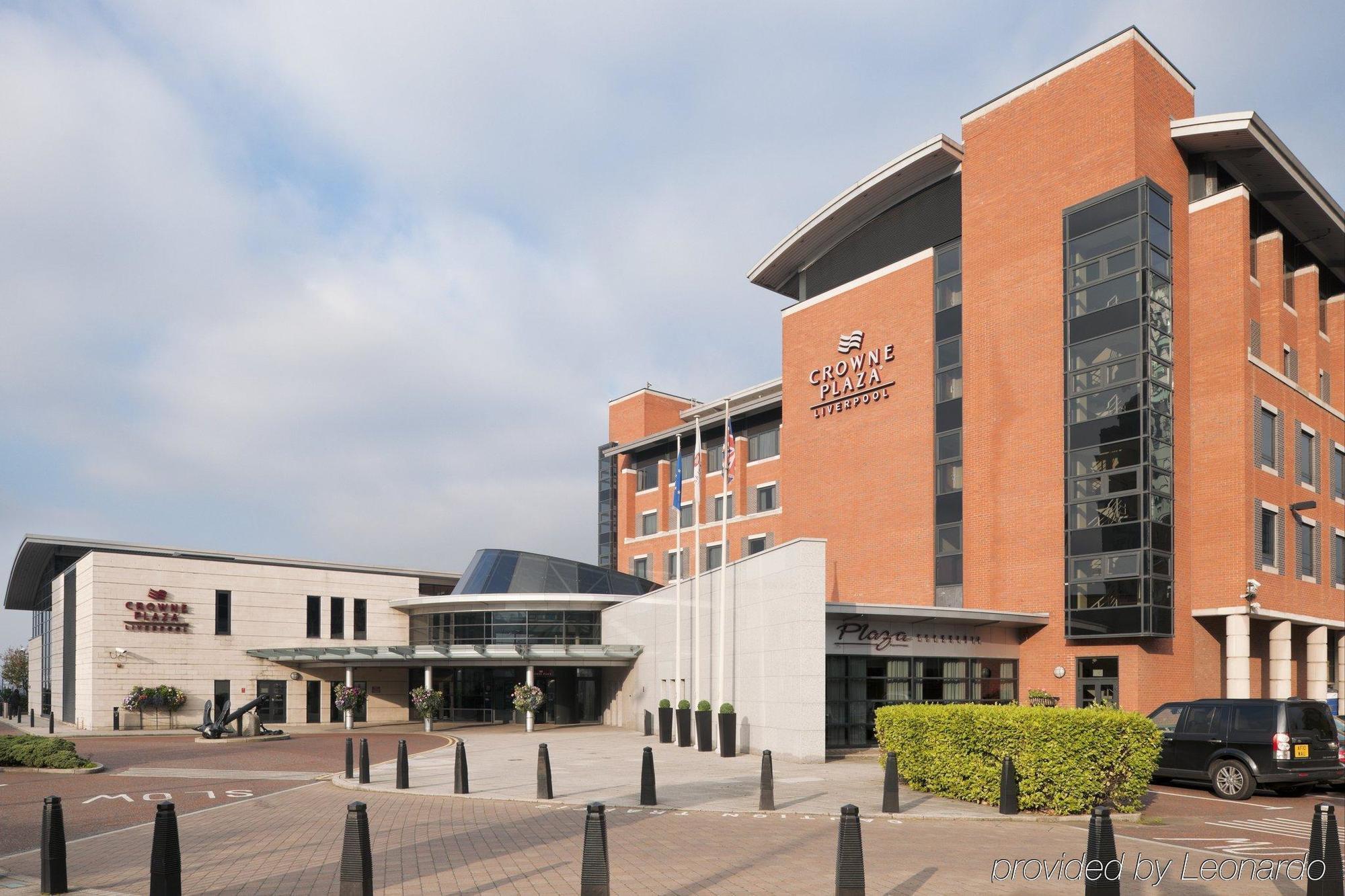 Crowne Plaza Centre By Ihg Hotel 4*