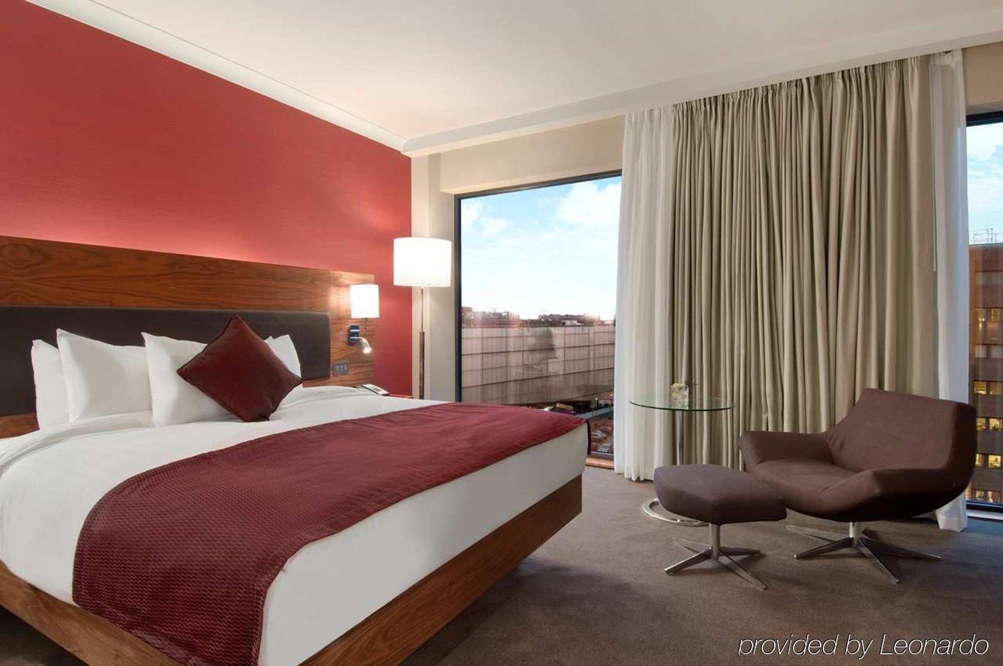 Hilton Centre Hotel 4*