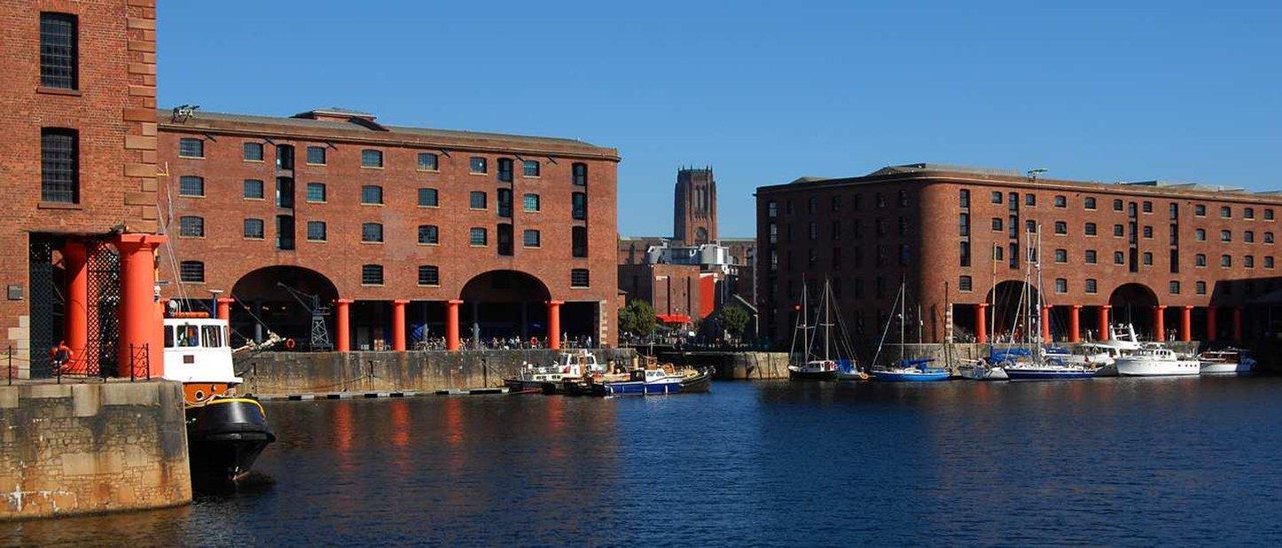 Hotel Hampton By Hilton Centre 3*