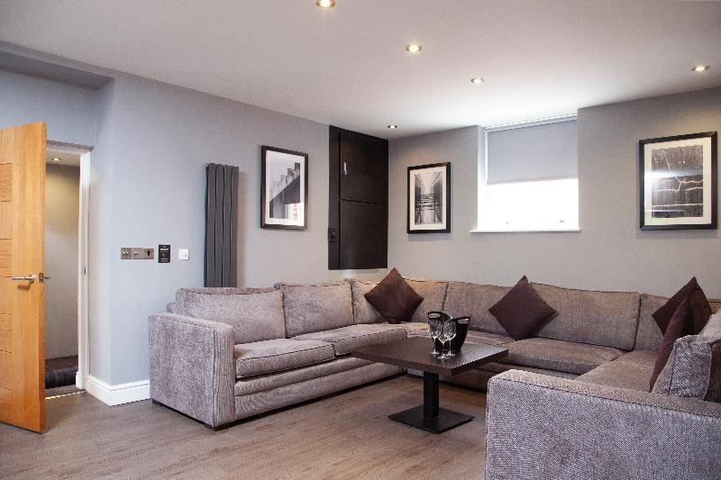 Epic - Campbell Street Apartment 4*