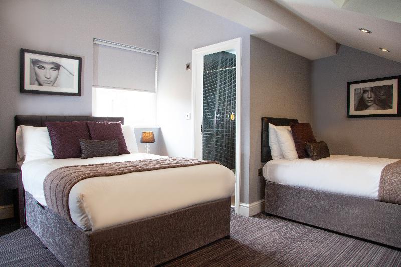 Epic - Campbell Street Apartment