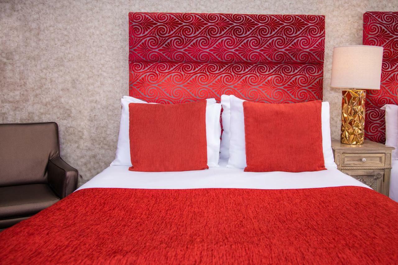 Signature Living Hotel 4*