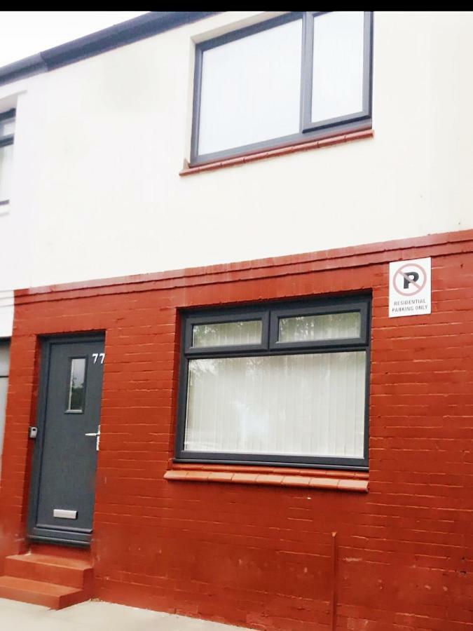 House Apartment *