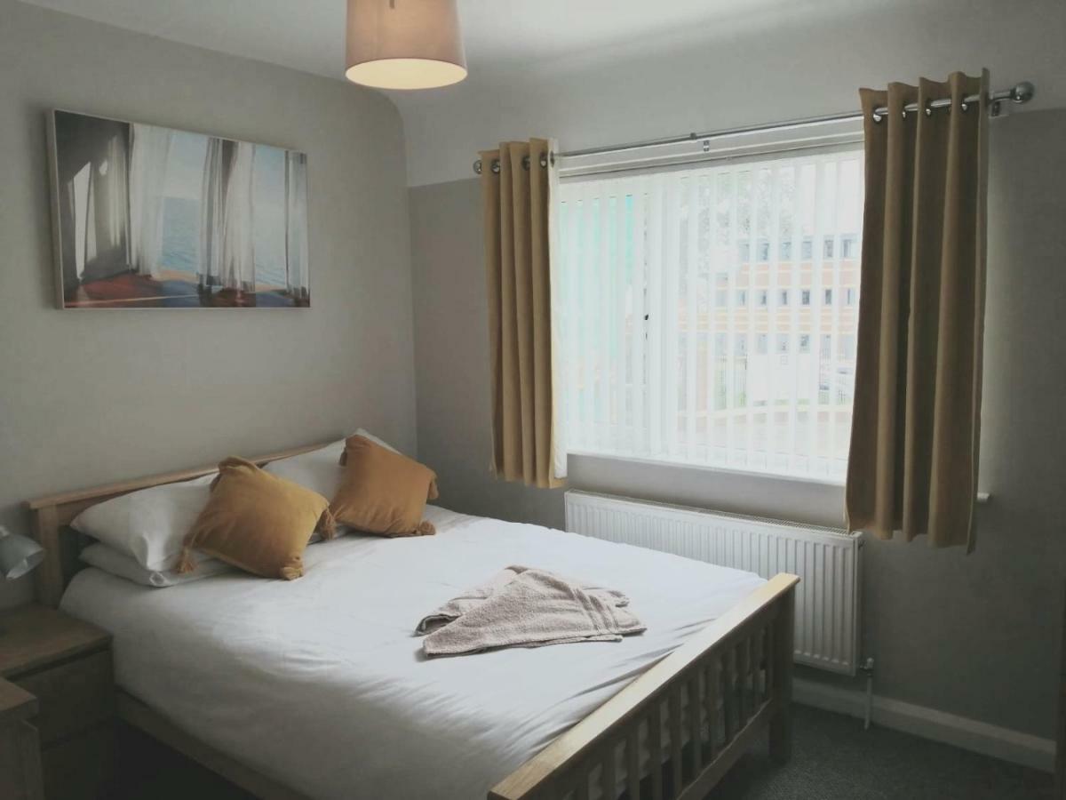 House Apartment *