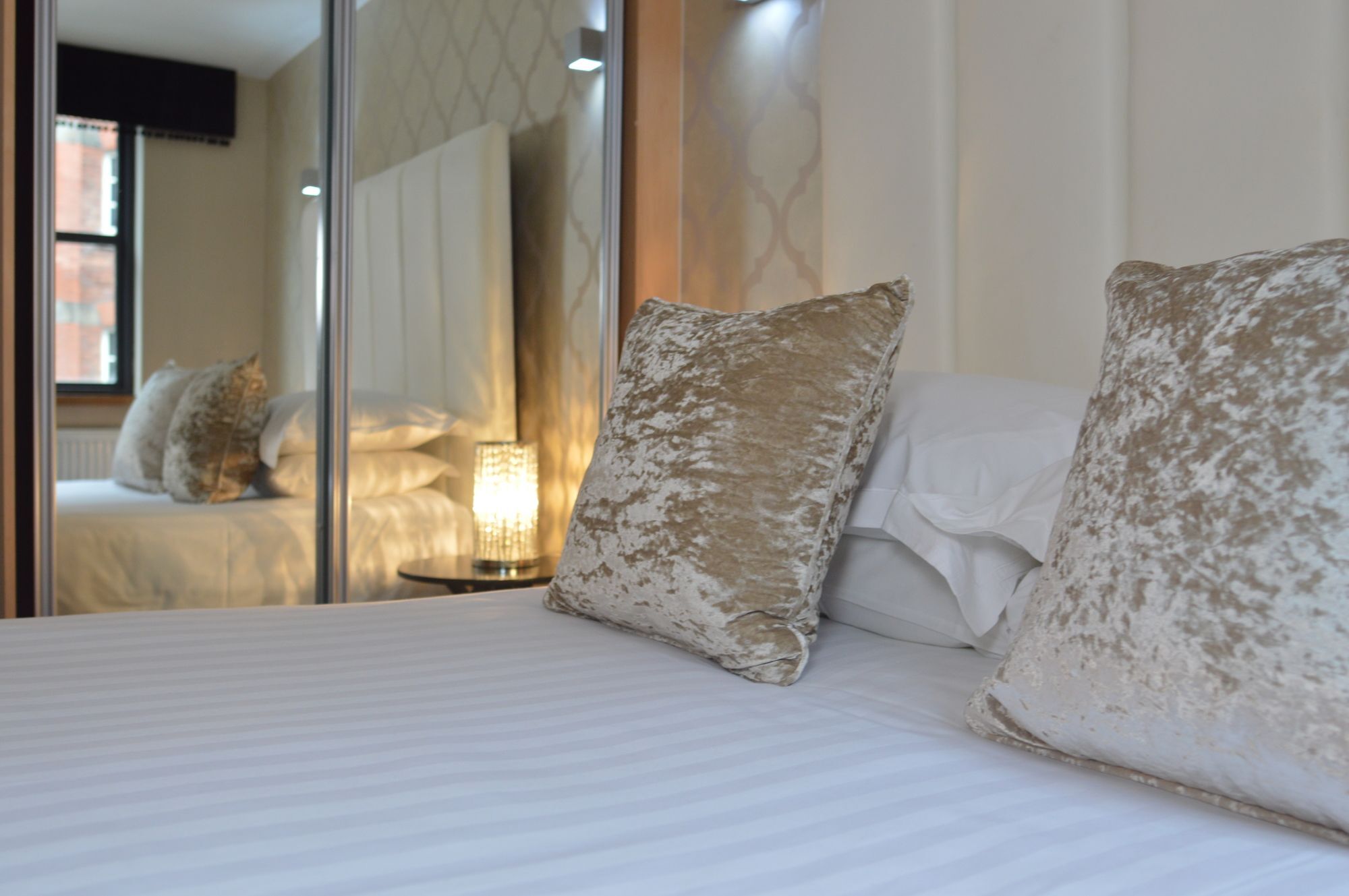 Posh Pads At The Casartelli *