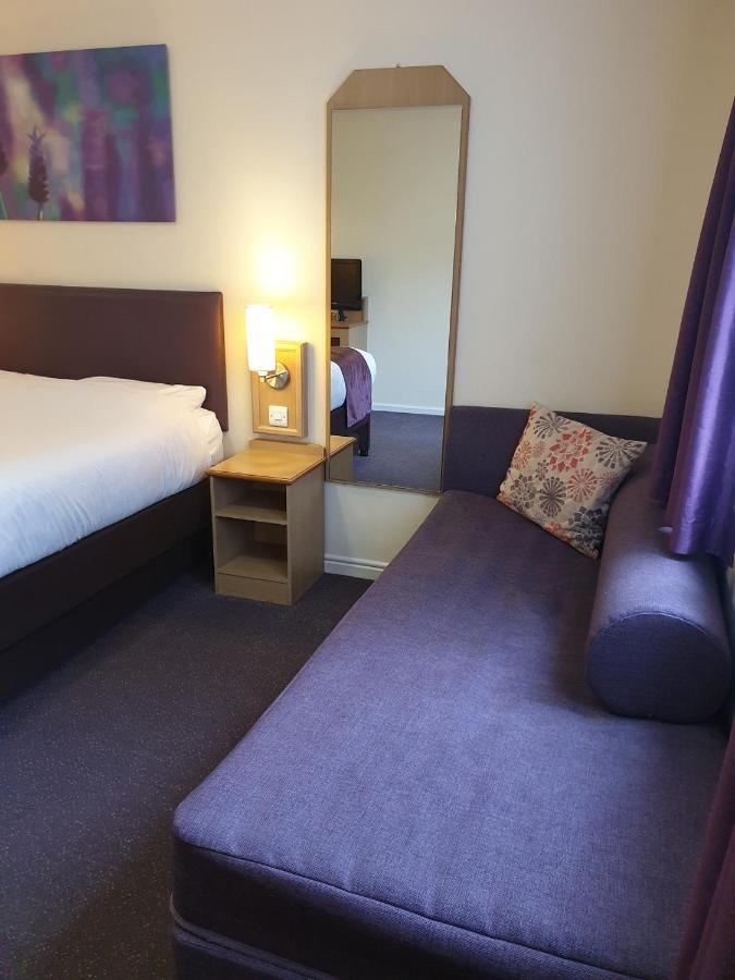 Hotel Stables Inn, Aintree