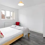 Host Liverpool - Rooms In A Spacious Coliving And Coworking Home With Garden, And Parking Close To Centre