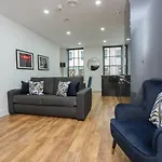 Concert Square Apartments By Happy Days