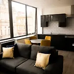 New Oxford House Apartments By Happy Days